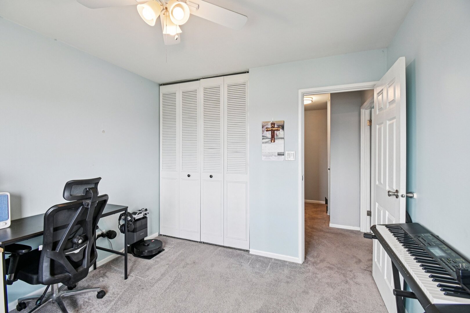 8338 Portsmouth Drive #B, Darien, IL 60561