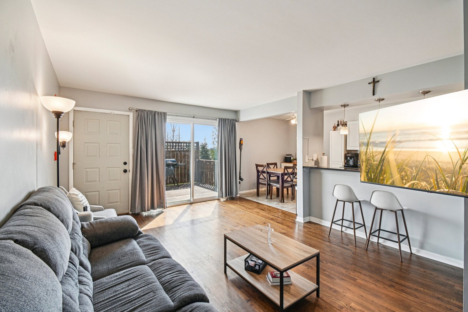 8338 Portsmouth Drive #B, Darien, IL 60561