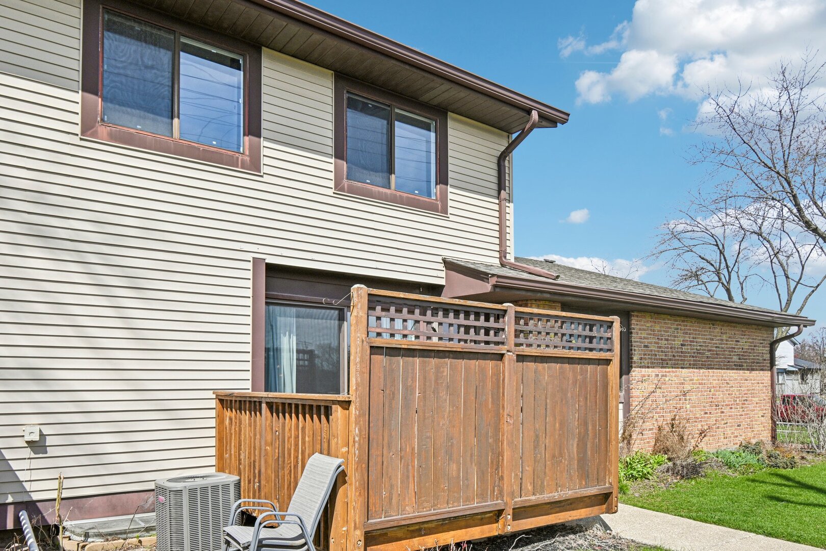 8338 Portsmouth Drive #B, Darien, IL 60561