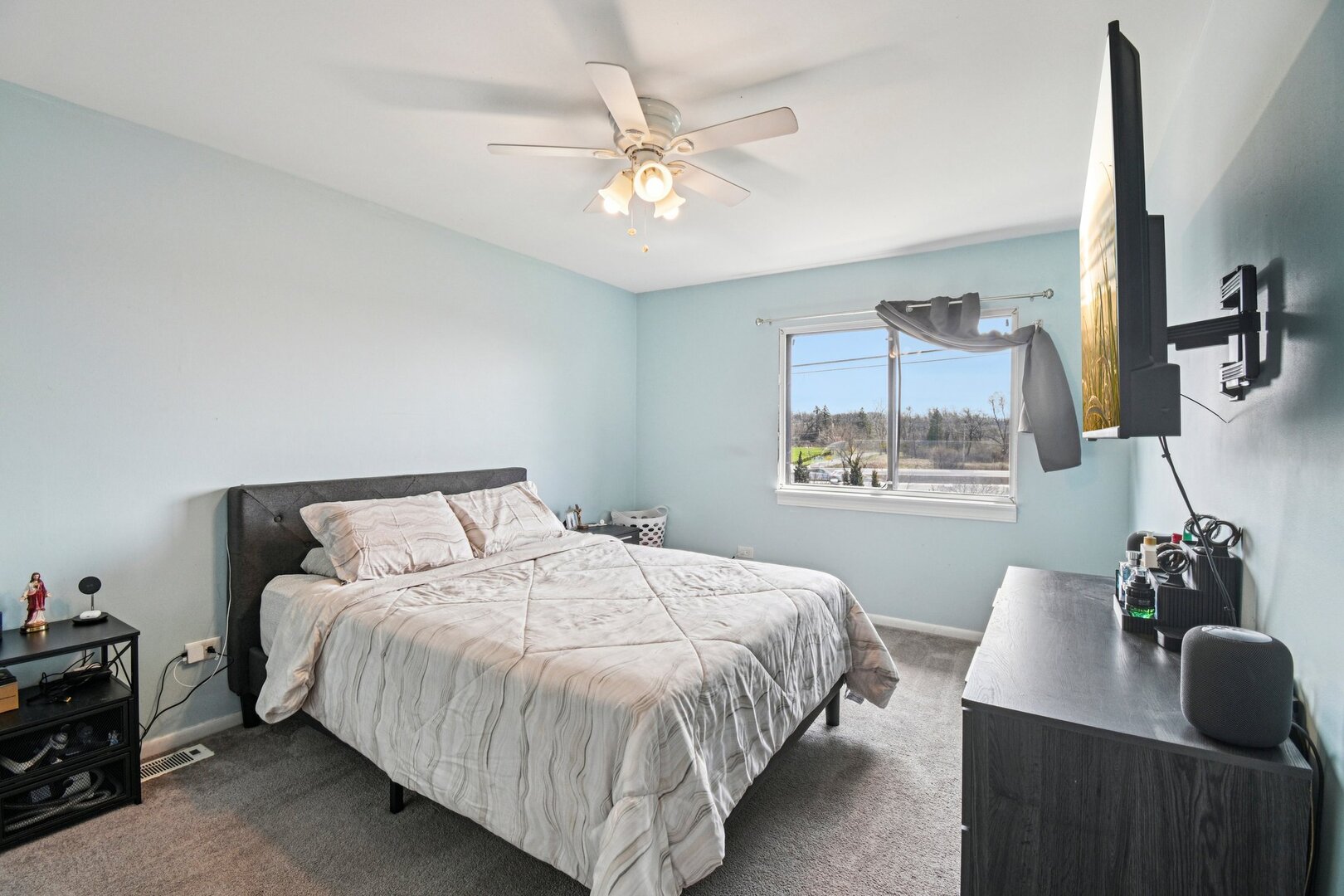 8338 Portsmouth Drive #B, Darien, IL 60561