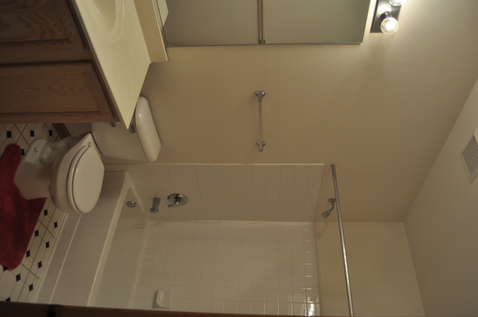 819 Genesee Drive, Naperville, IL 60563