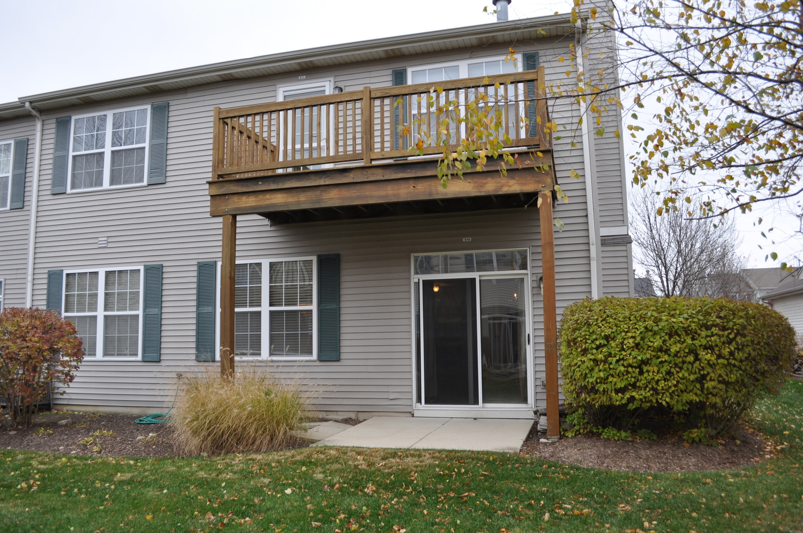 819 Genesee Drive, Naperville, IL 60563