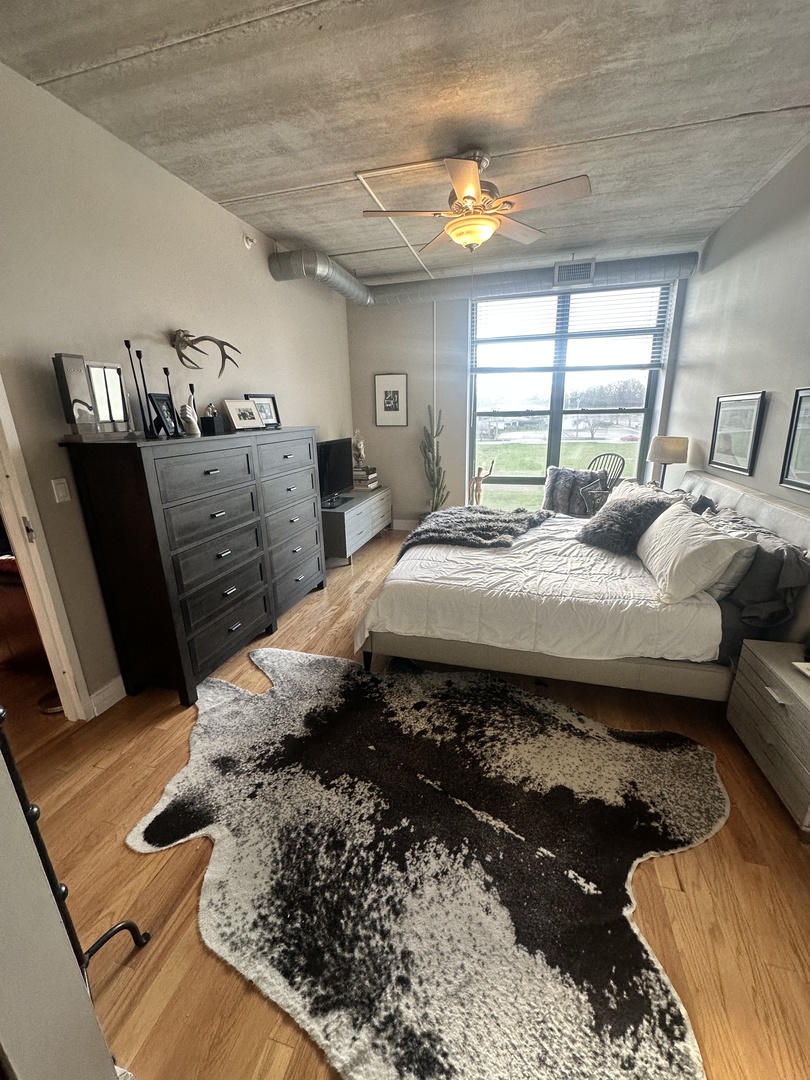 1 S Highland Avenue #306, Arlington Heights, IL 60005