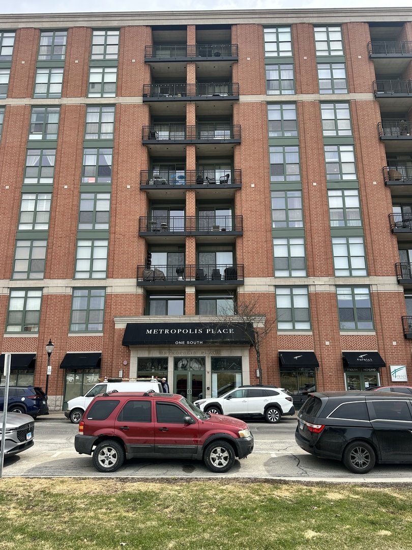 1 S Highland Avenue #306, Arlington Heights, IL 60005