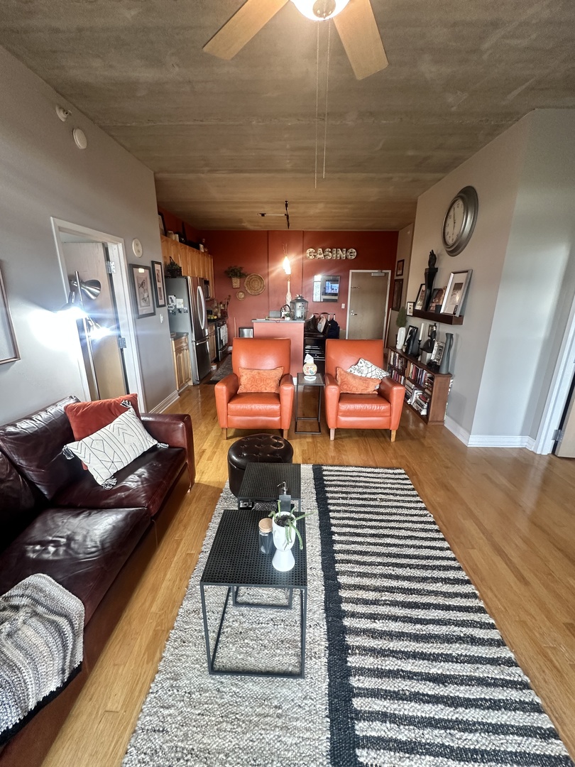 1 S Highland Avenue #306, Arlington Heights, IL 60005