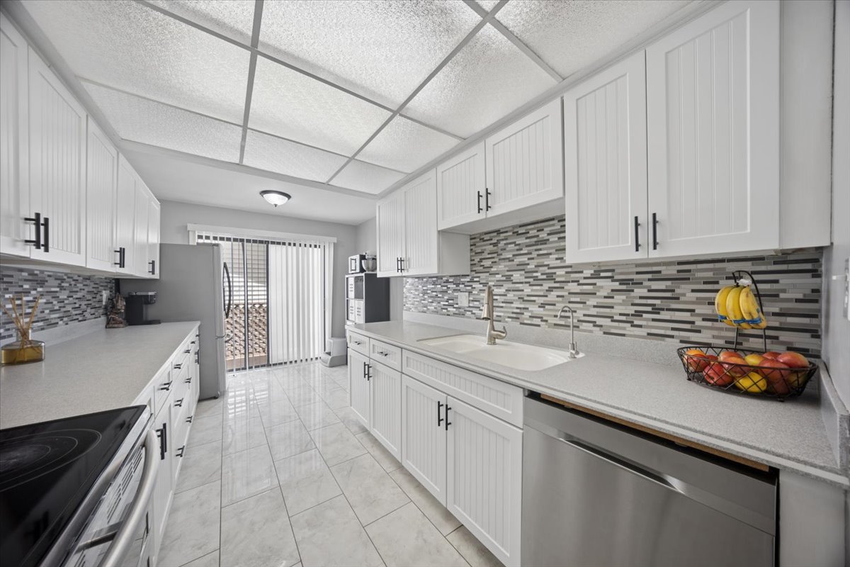 30W447 Fairway Drive, Naperville, IL 60563