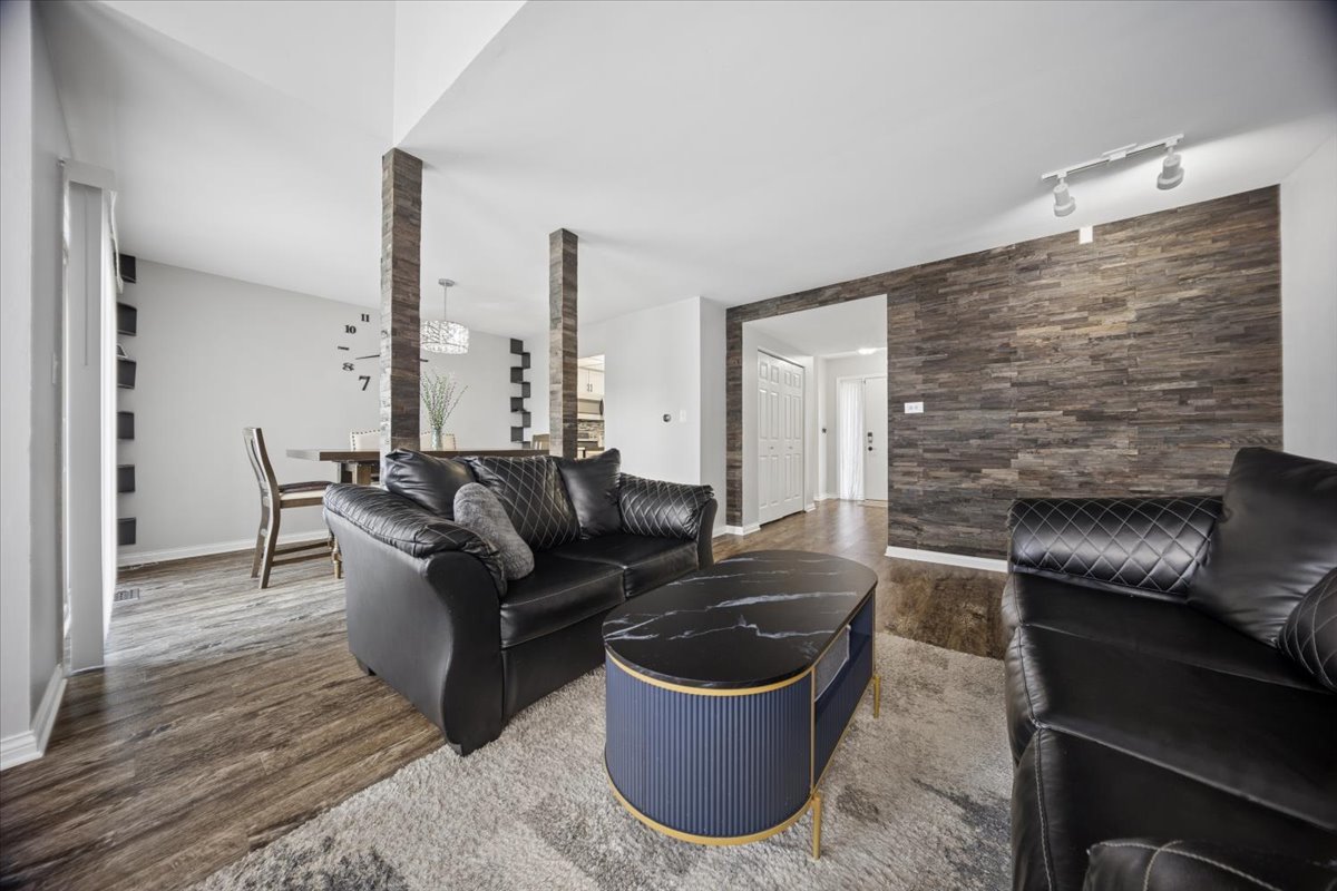 30W447 Fairway Drive, Naperville, IL 60563