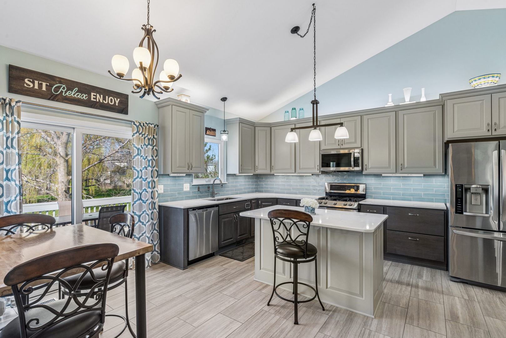 410 Middlebury Drive, Lake Villa, IL 60046