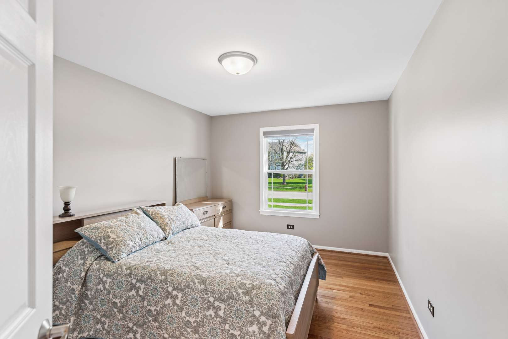 410 Middlebury Drive, Lake Villa, IL 60046