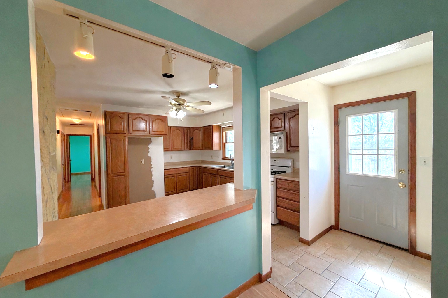 76 S 3160 Road, Kankakee, IL 60901