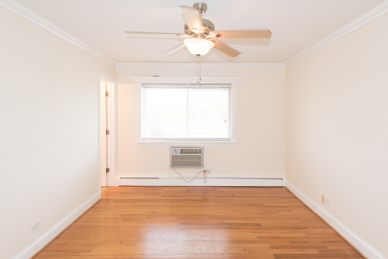 2206 S Goebbert Road #404, Arlington Heights, IL 60005