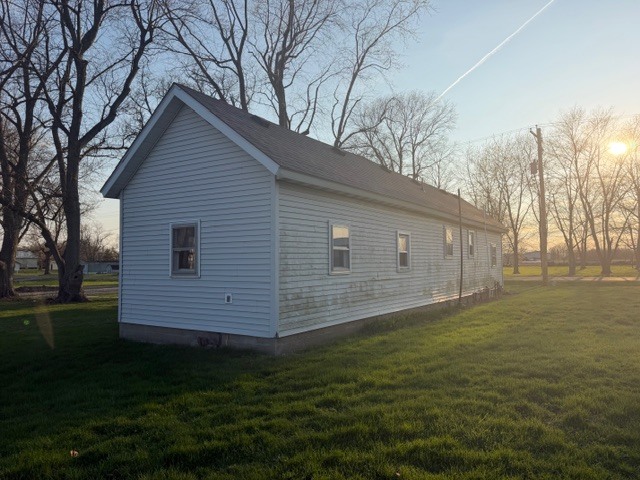 118 S Bloomington Street, Dewitt, IL 61735