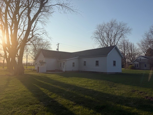 118 S Bloomington Street, Dewitt, IL 61735