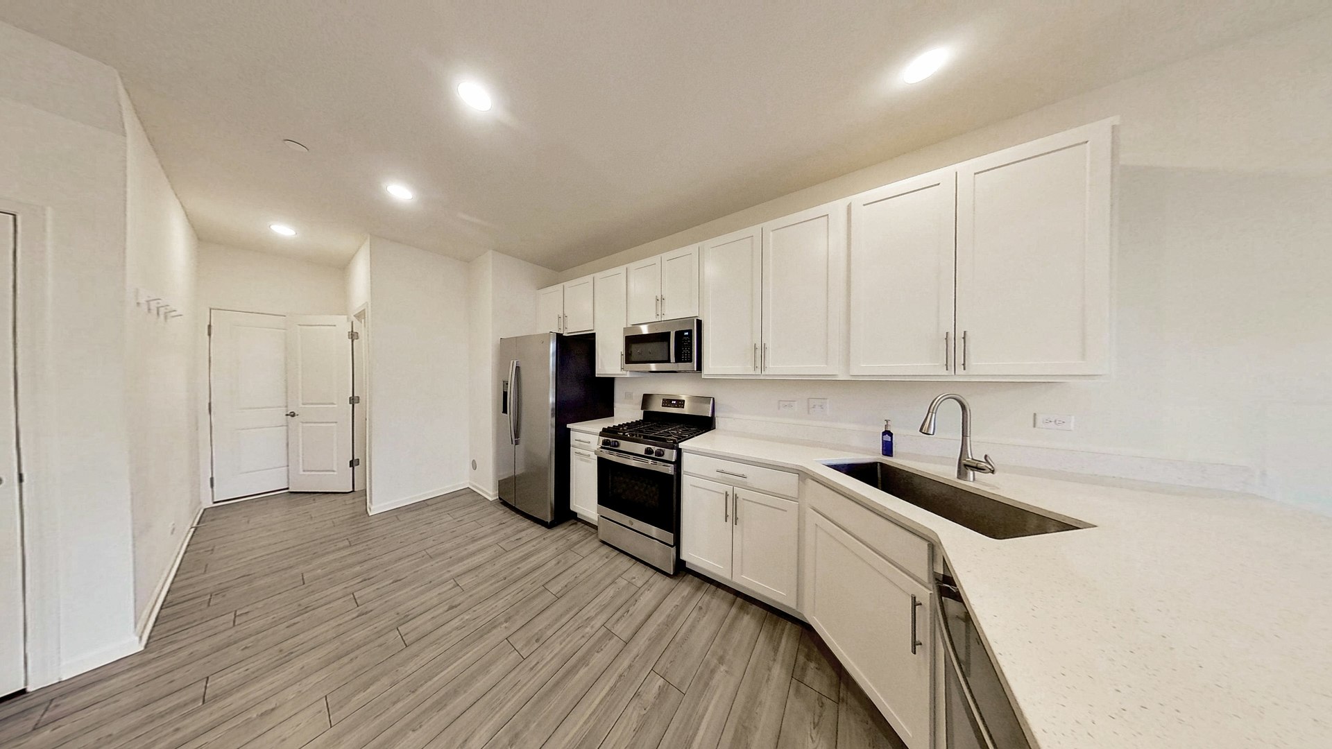 2009 Stuttle Road #2009, Batavia, IL 60510