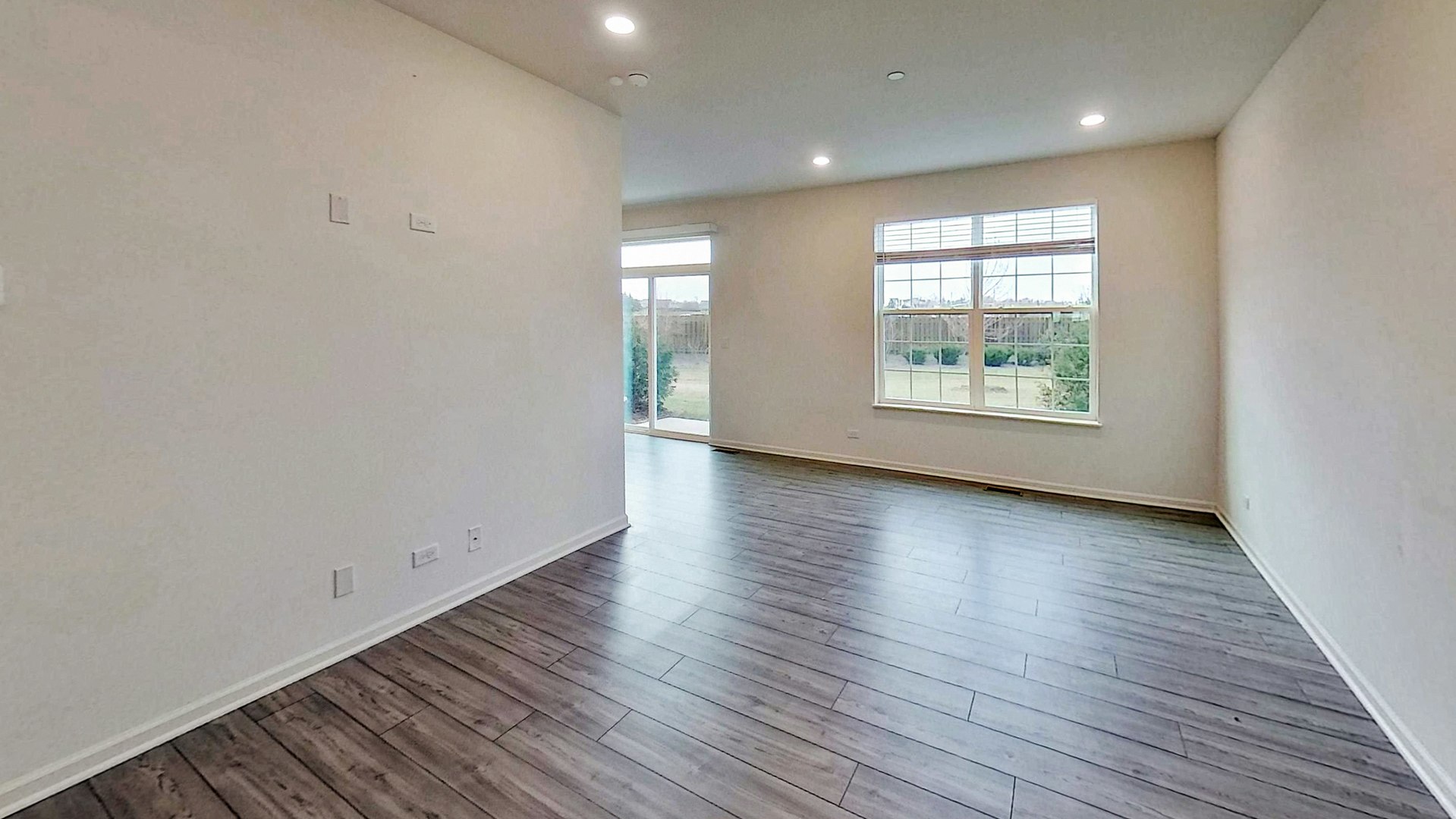 2009 Stuttle Road #2009, Batavia, IL 60510