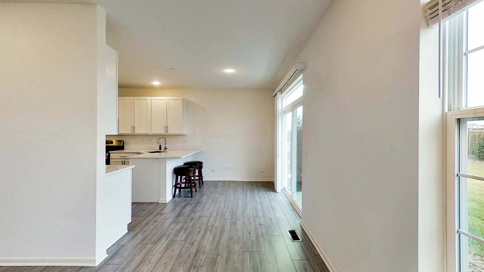 2009 Stuttle Road #2009, Batavia, IL 60510