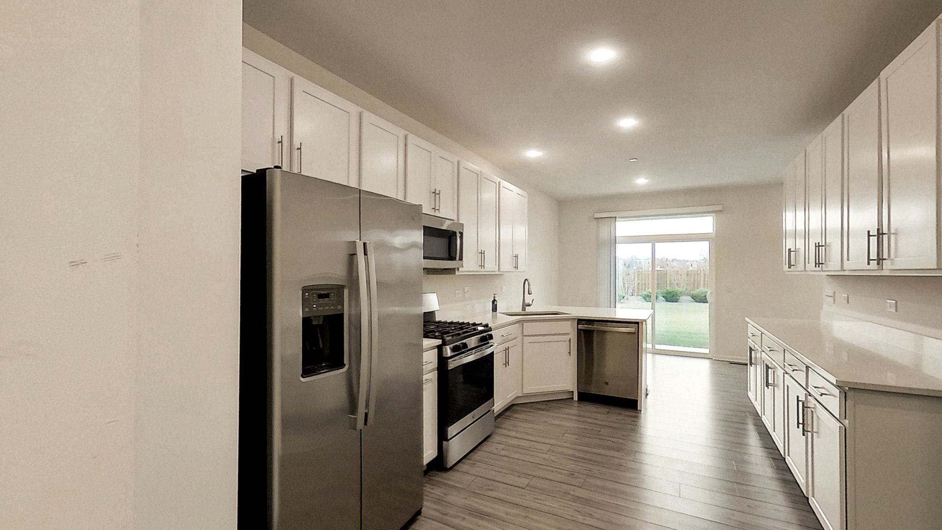 2009 Stuttle Road #2009, Batavia, IL 60510