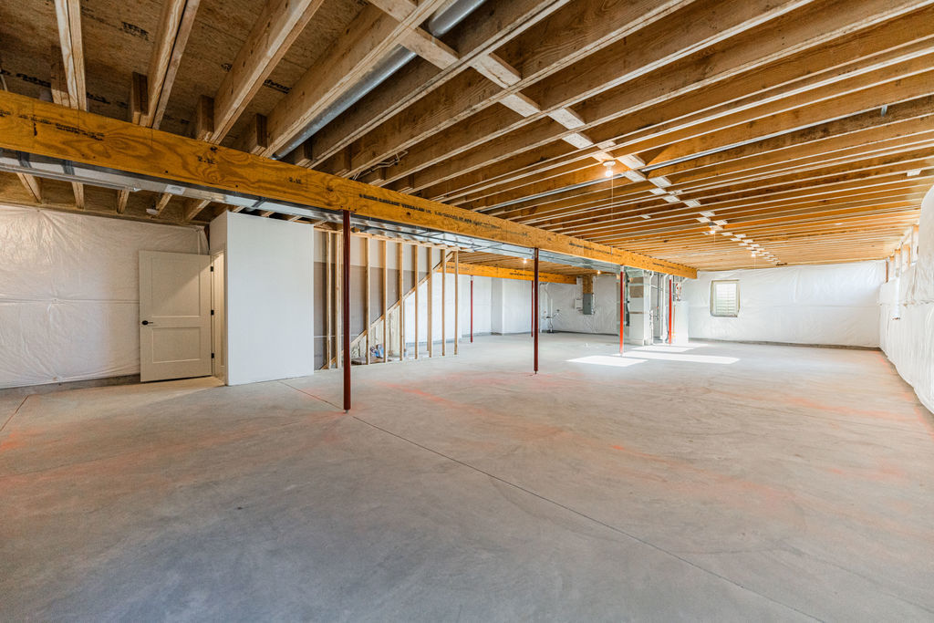 12626 Ellen Drive, Genoa, IL 60135