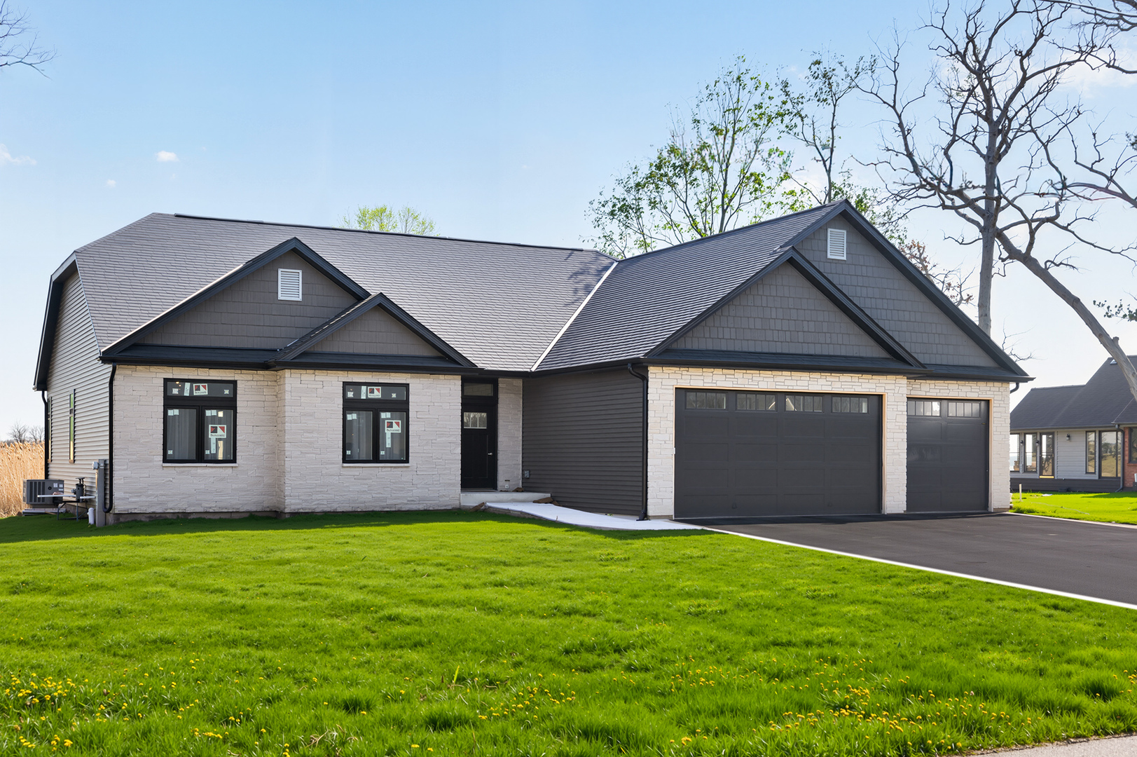 12626 Ellen Drive, Genoa, IL 60135