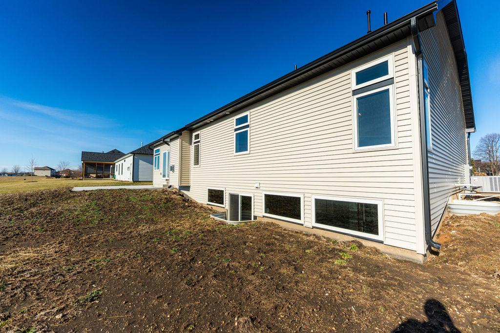 12626 Ellen Drive, Genoa, IL 60135