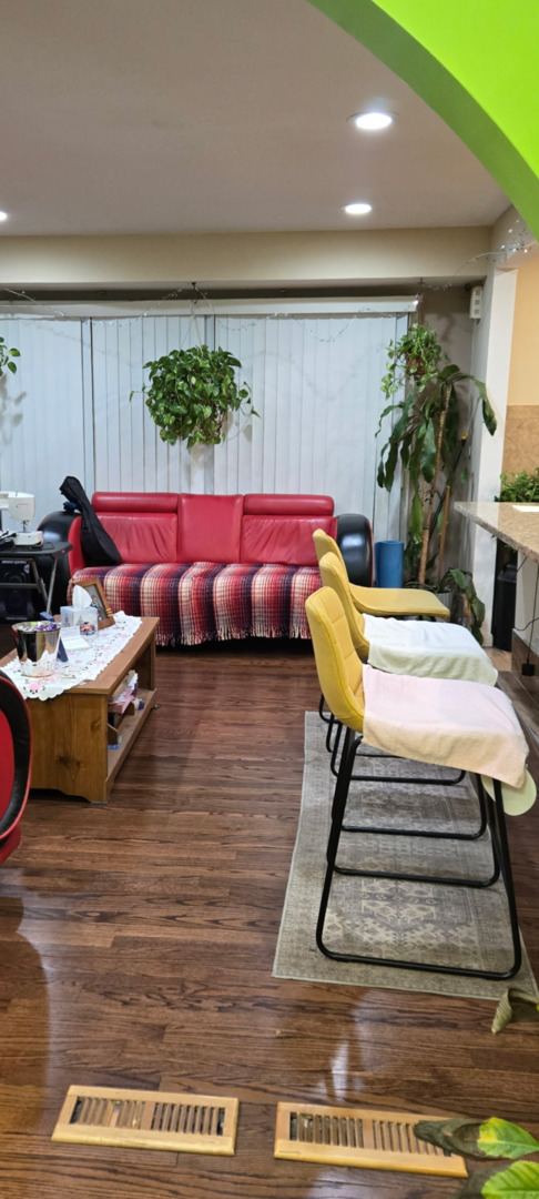 2617 W Greenwood Avenue, Waukegan, IL 60087