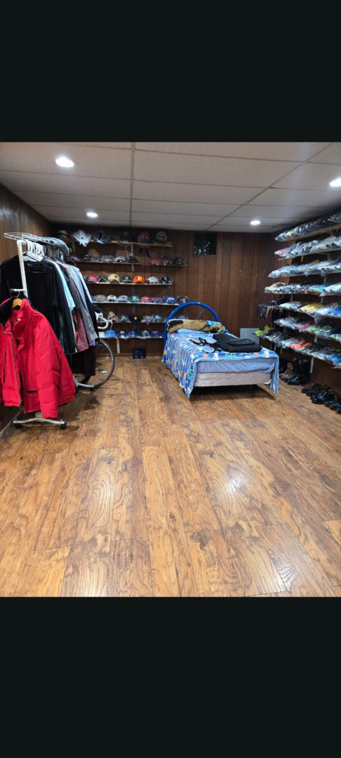 2617 W Greenwood Avenue, Waukegan, IL 60087