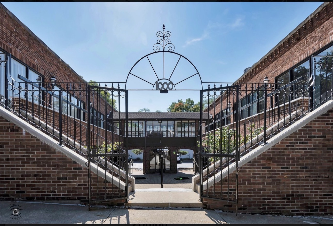 1000 S Hamilton Street #H, Lockport, IL 60441