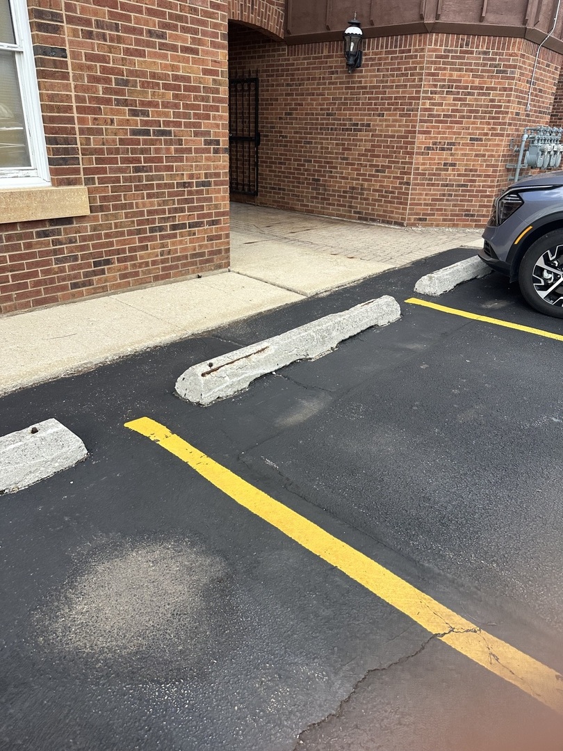 1000 S Hamilton Street #H, Lockport, IL 60441