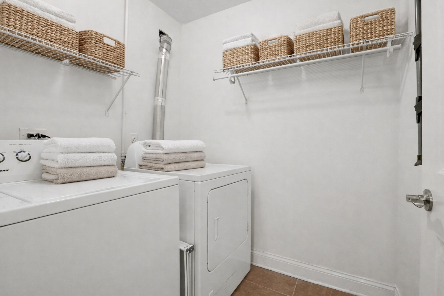 1804 Fayette Walk Street #G, Hoffman Estates, IL 60169