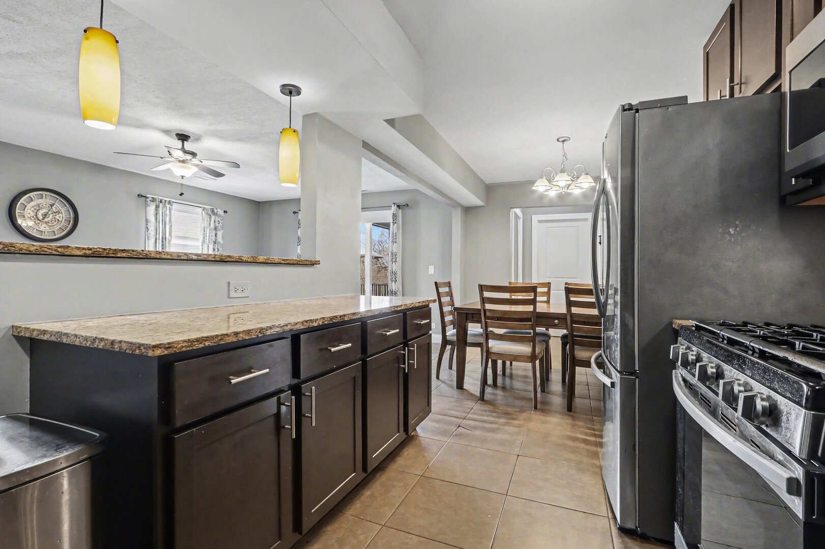 1804 Fayette Walk Street #G, Hoffman Estates, IL 60169