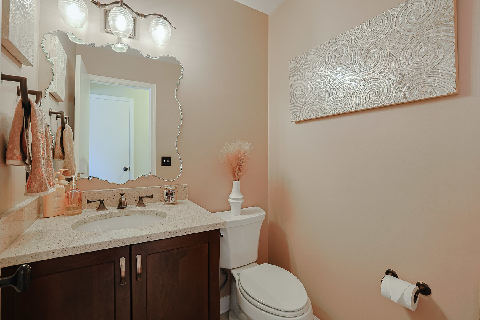 229 Tudor Lane, Schaumburg, IL 60193