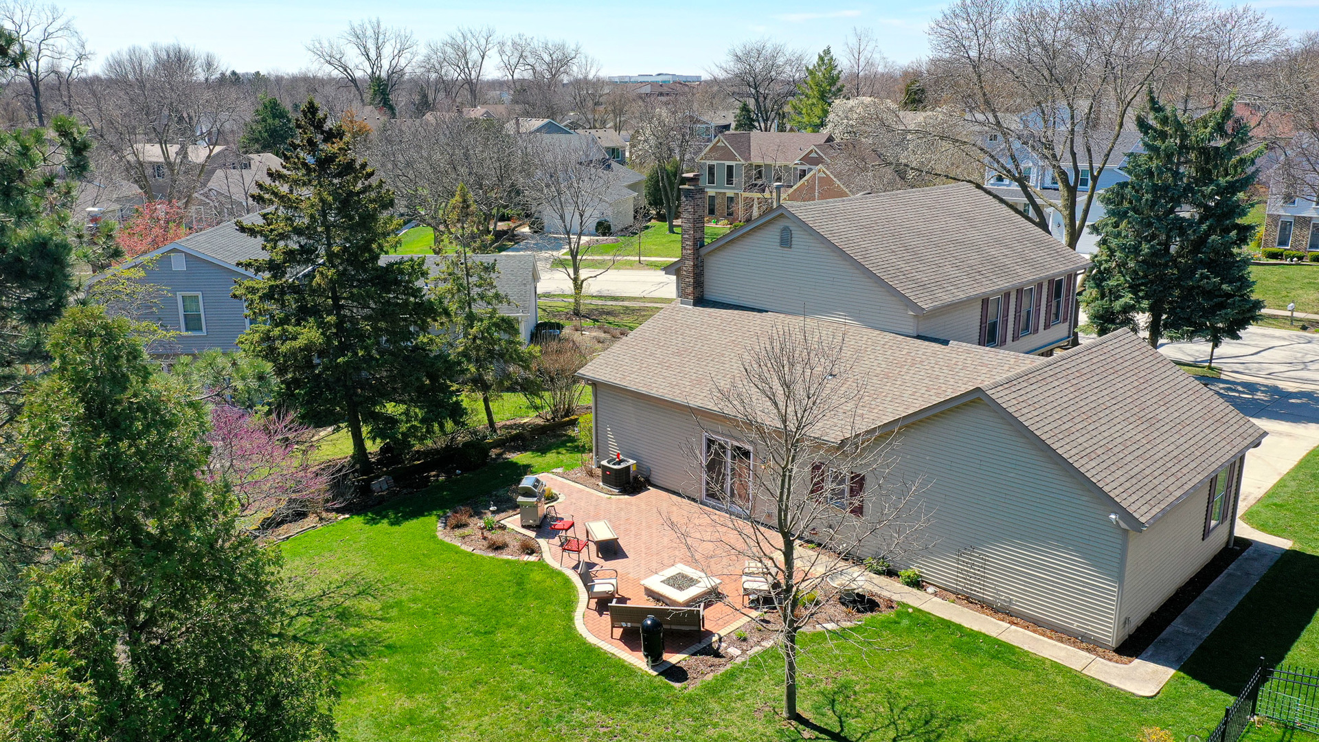 229 Tudor Lane, Schaumburg, IL 60193