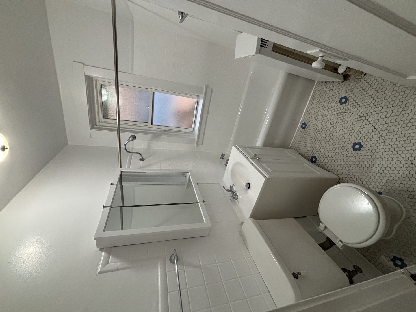 2216 W Thome Avenue #3-B, Chicago, IL 60659