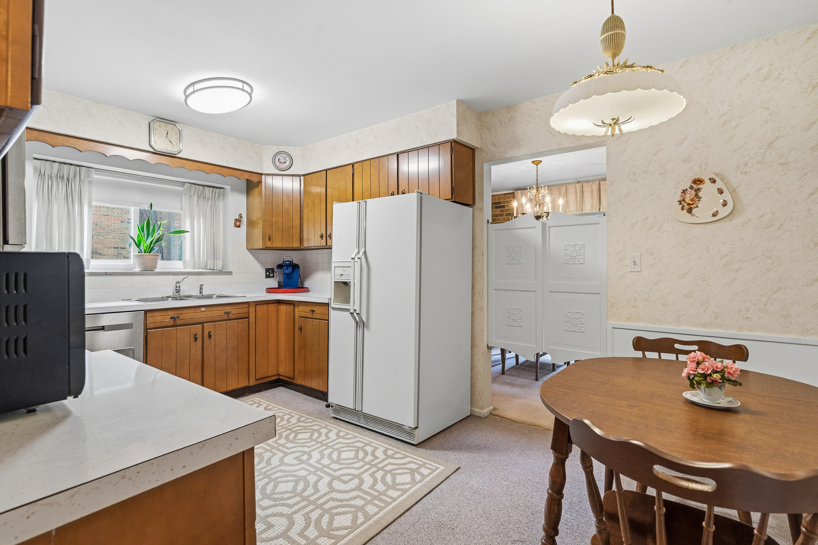 320 Claymoor Road #1C, Hinsdale, IL 60521