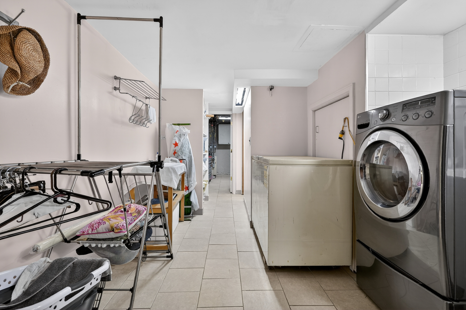 8021 S Lavergne Avenue, Burbank, IL 60459