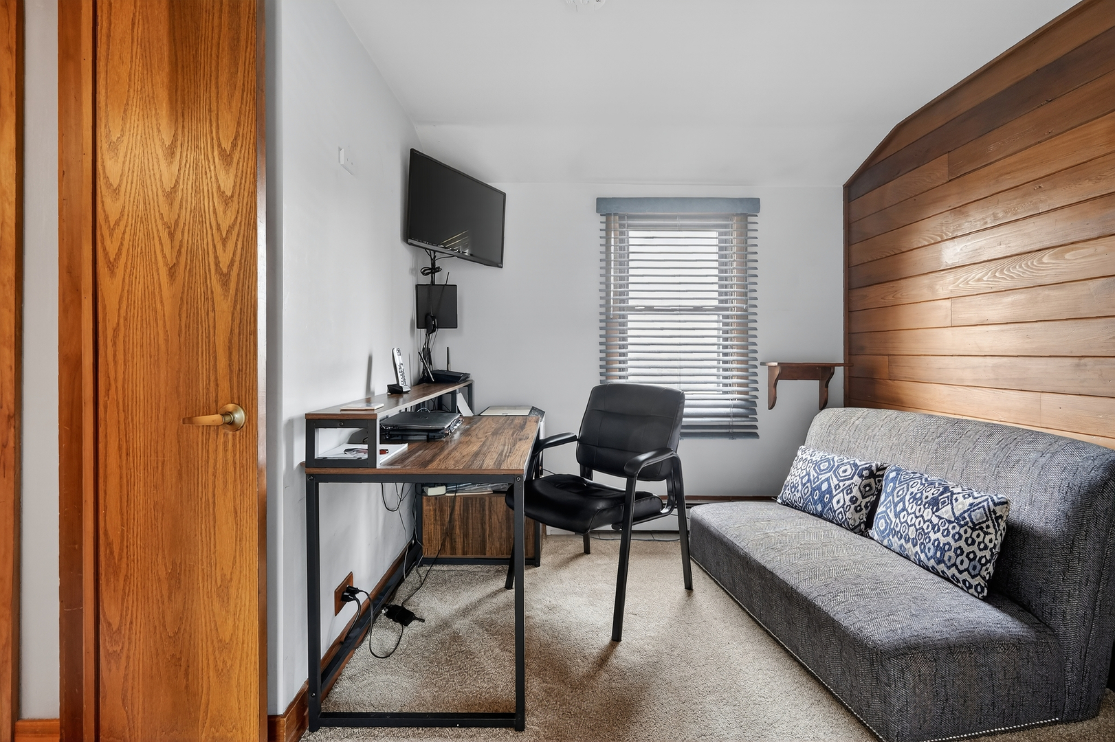 8021 S Lavergne Avenue, Burbank, IL 60459