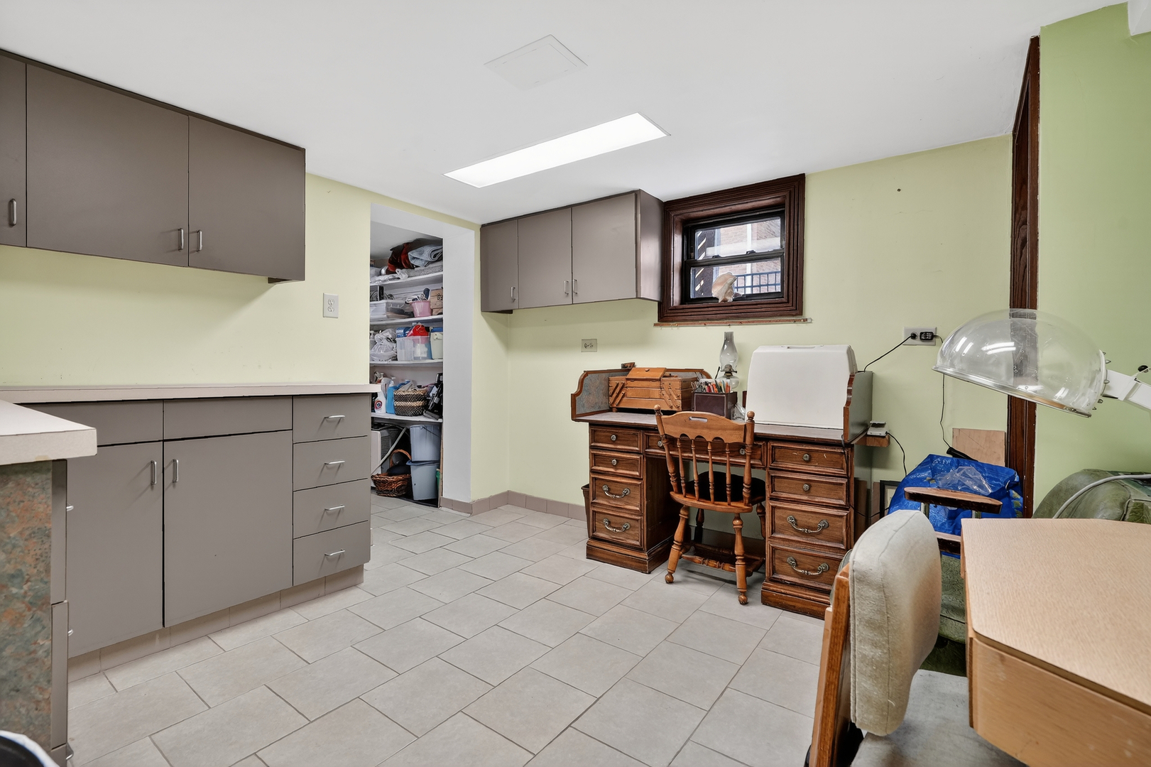 8021 S Lavergne Avenue, Burbank, IL 60459