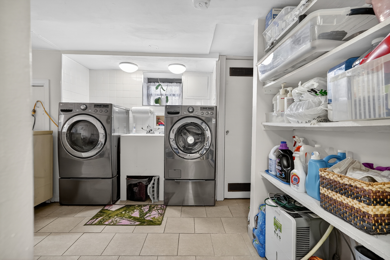 8021 S Lavergne Avenue, Burbank, IL 60459