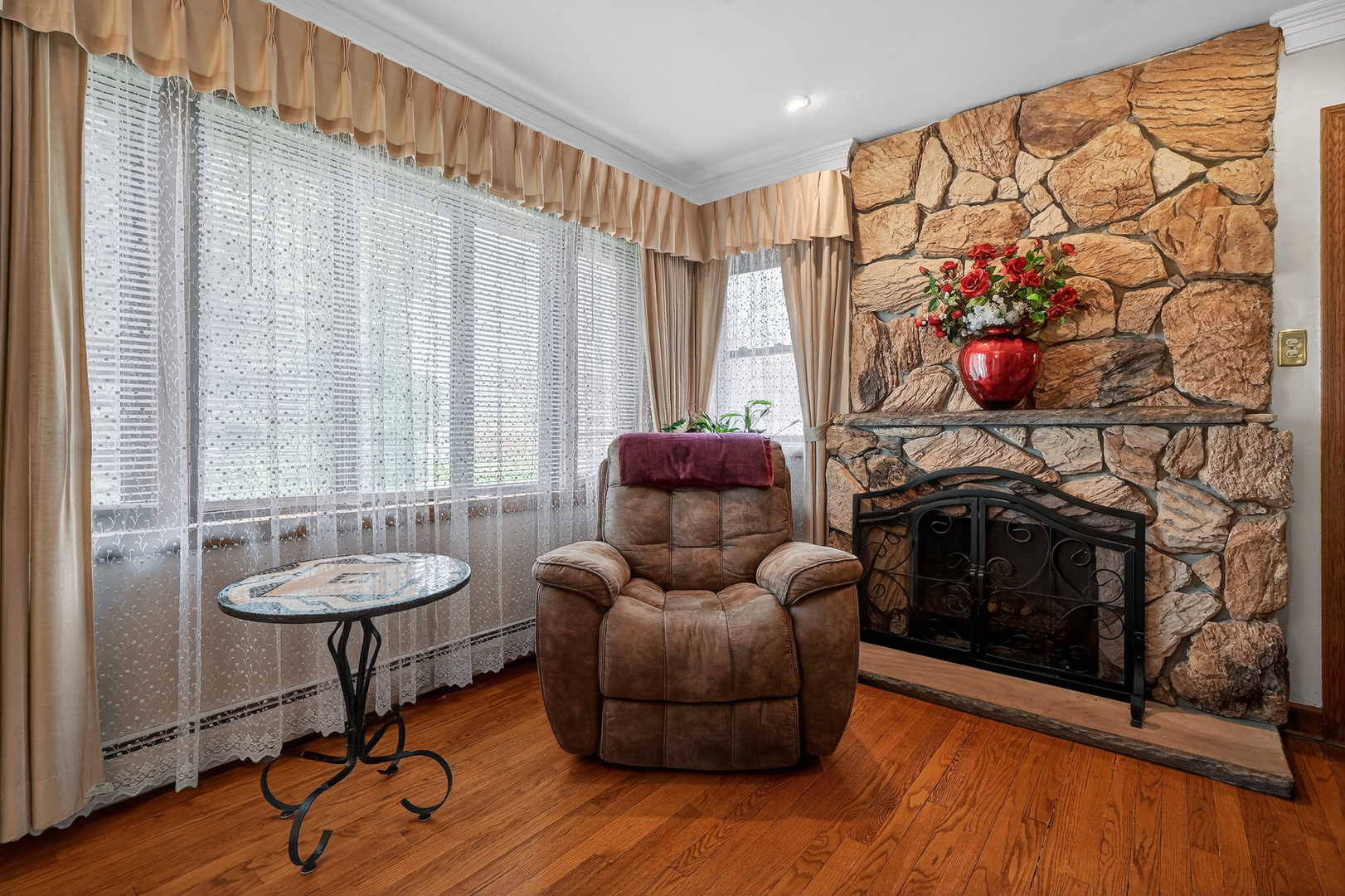 8021 S Lavergne Avenue, Burbank, IL 60459