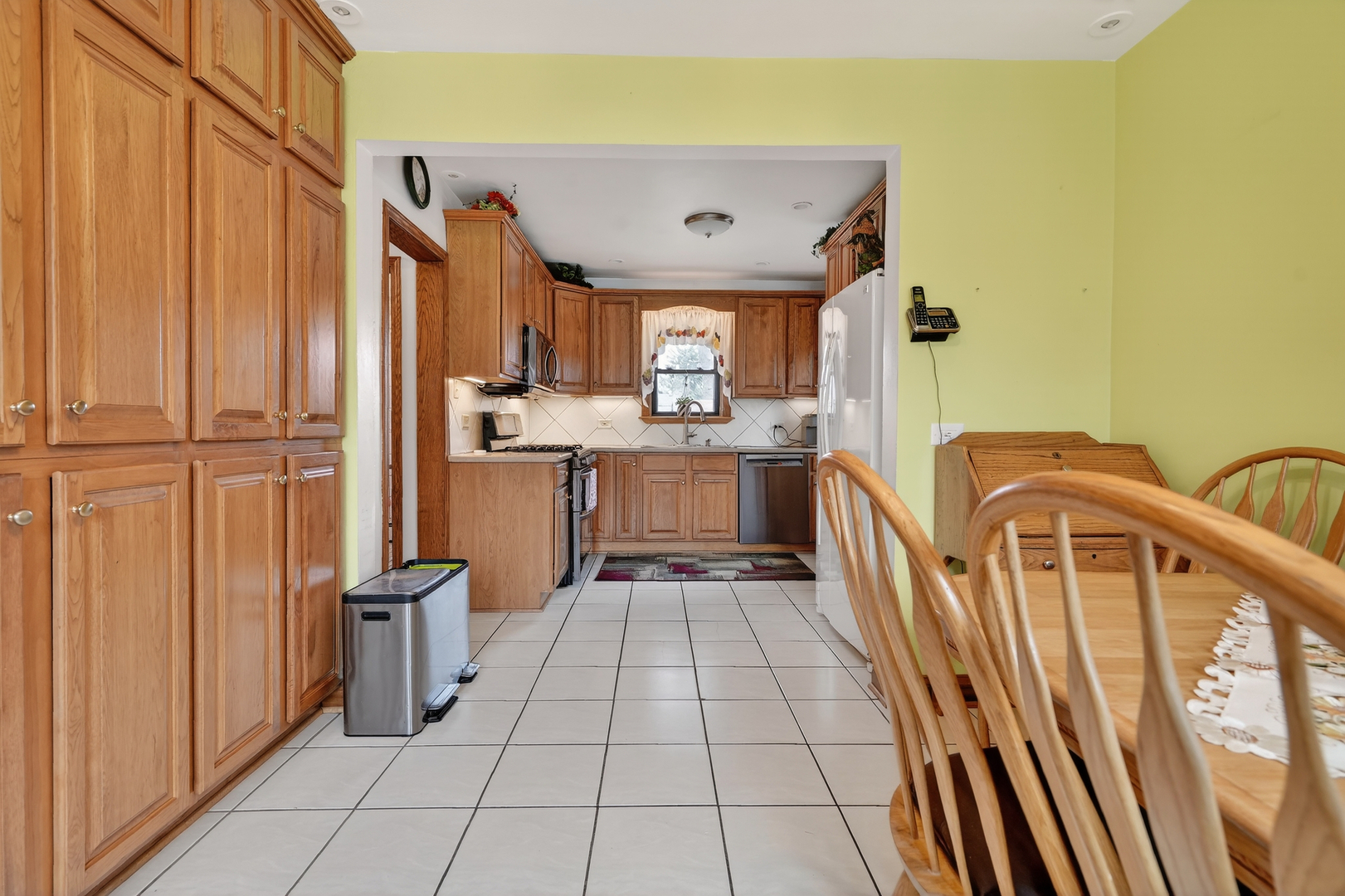 8021 S Lavergne Avenue, Burbank, IL 60459