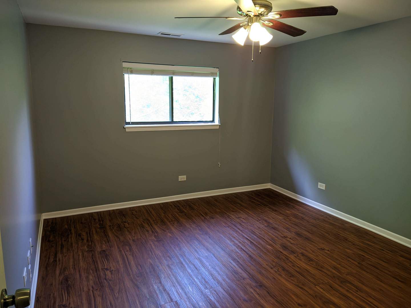 2260 Abbeywood Drive #F, Lisle, IL 60532