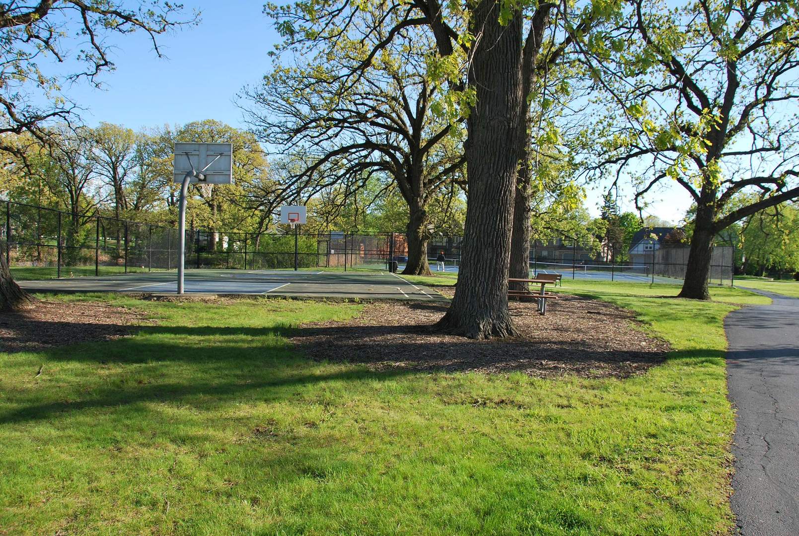 2260 Abbeywood Drive #F, Lisle, IL 60532