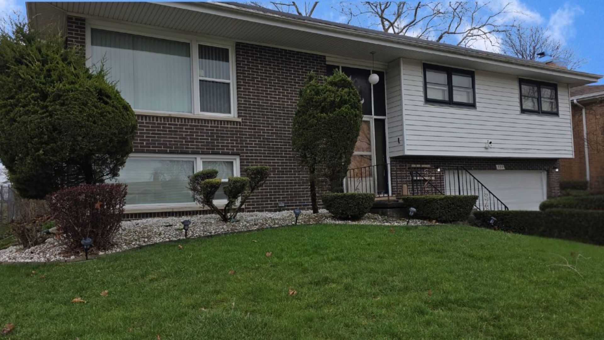 539 E 169th Street, South Holland, IL 60473