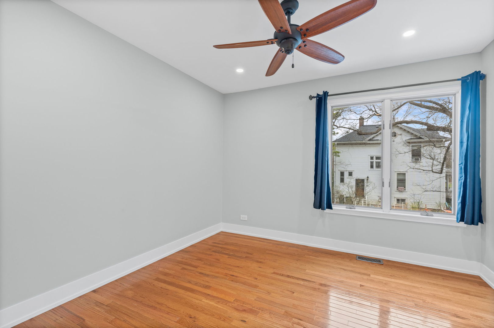 1066 Shermer Road #1066, Glenview, IL 60025