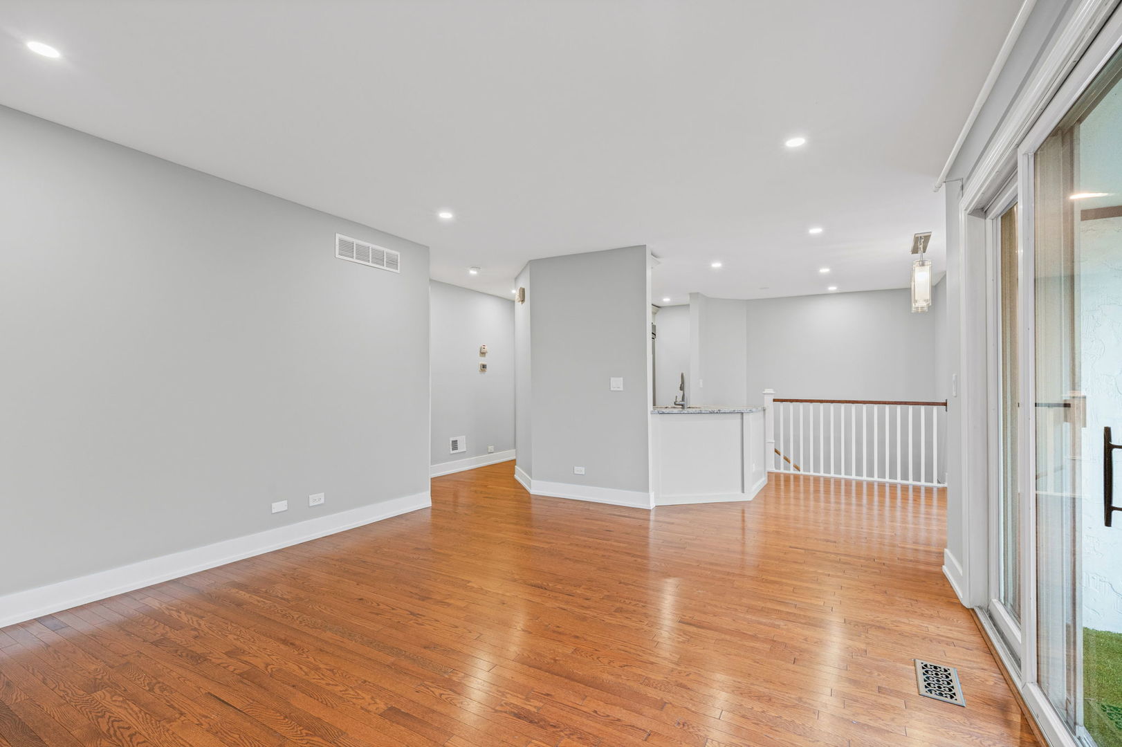 1066 Shermer Road #1066, Glenview, IL 60025