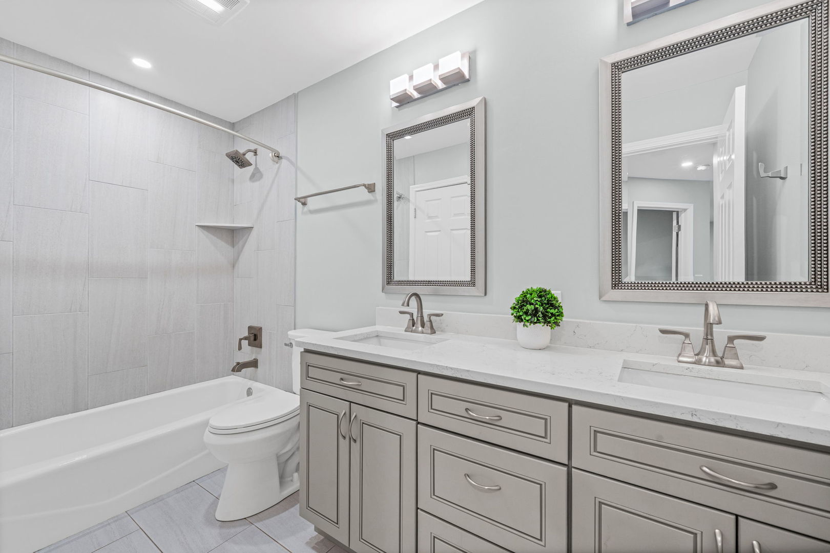 1066 Shermer Road #1066, Glenview, IL 60025