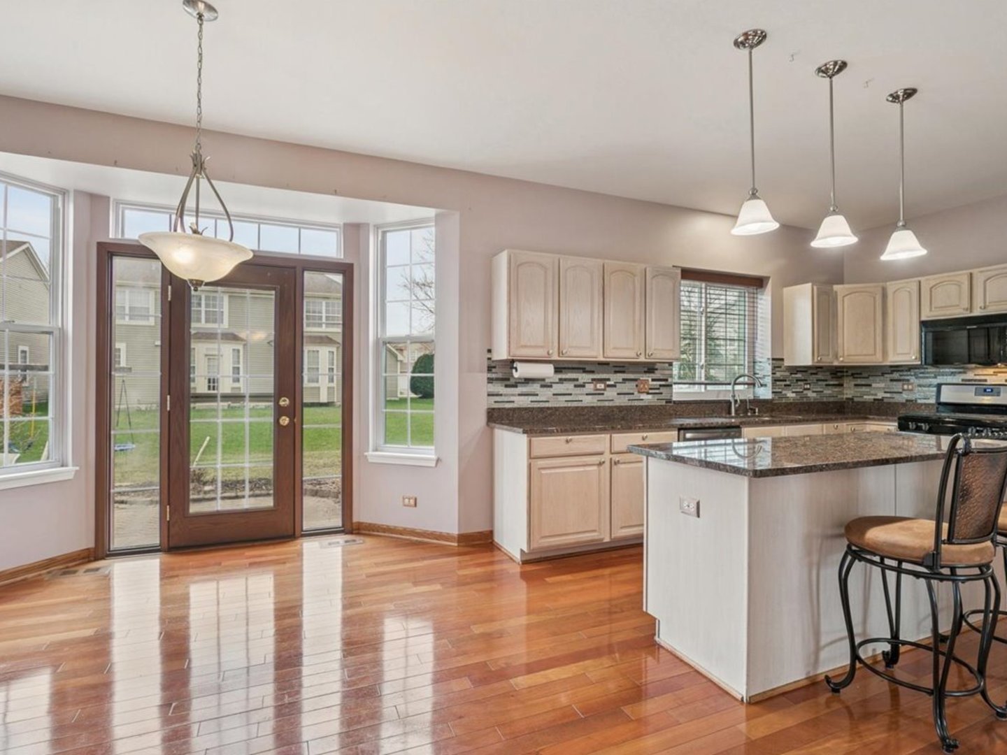 1208 Shetland Drive, Mundelein, IL 60060