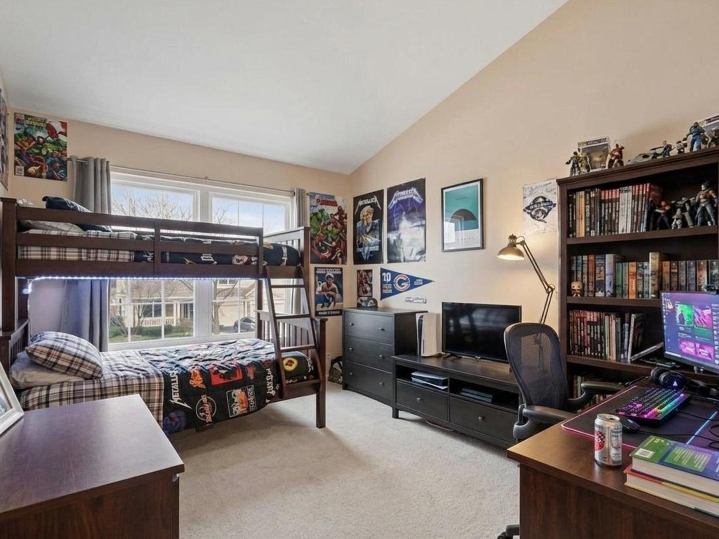 1208 Shetland Drive, Mundelein, IL 60060
