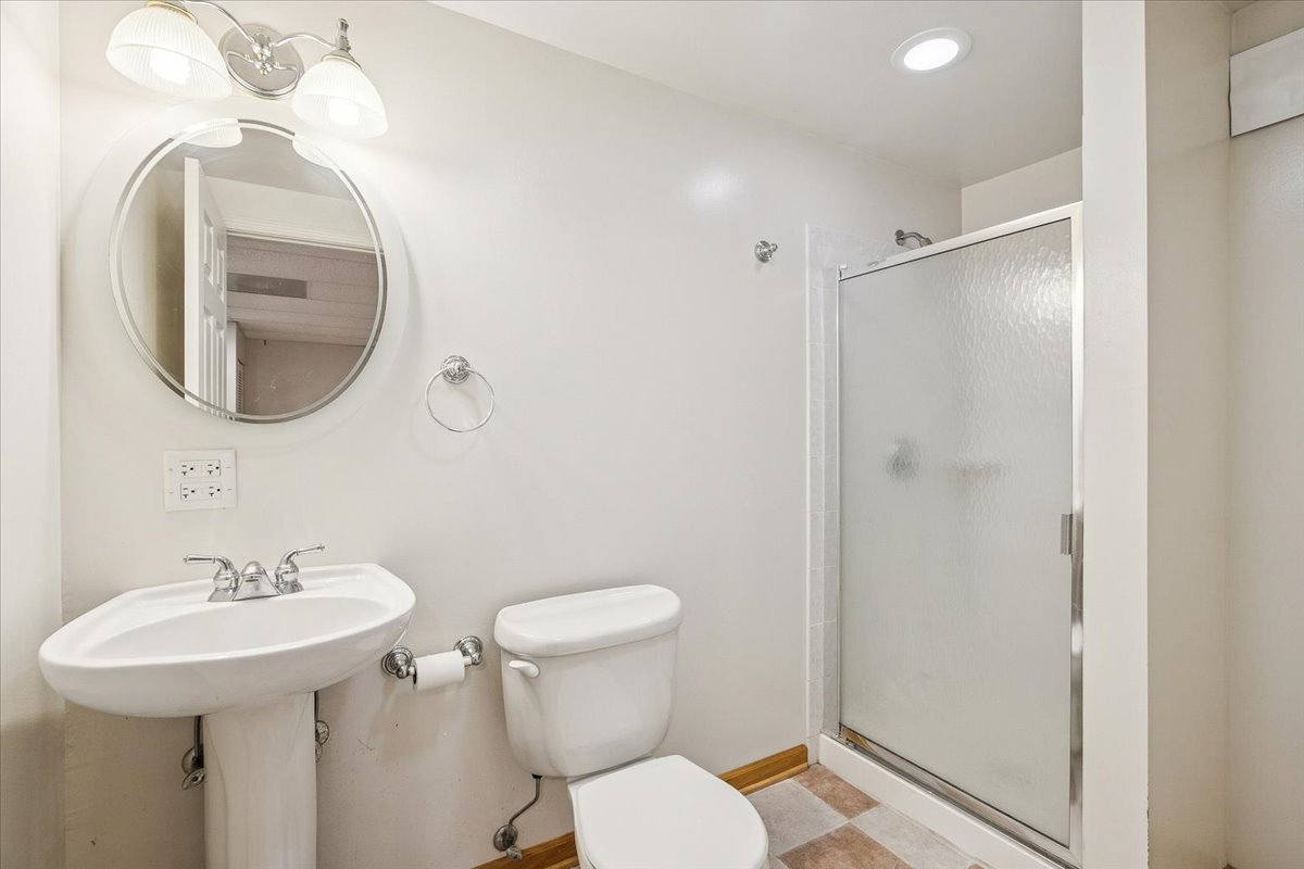 1208 Shetland Drive, Mundelein, IL 60060