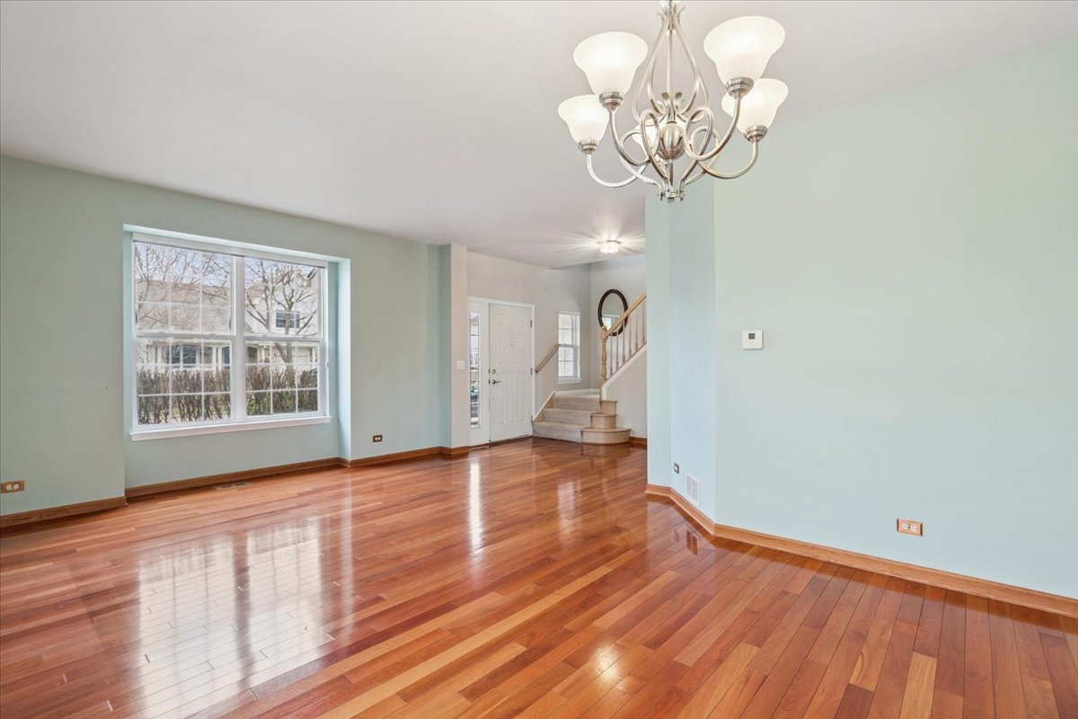 1208 Shetland Drive, Mundelein, IL 60060